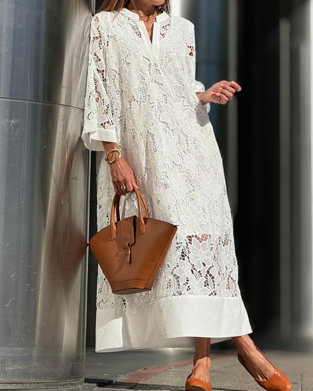 Willow | Flower V-Neck Midi Dress
