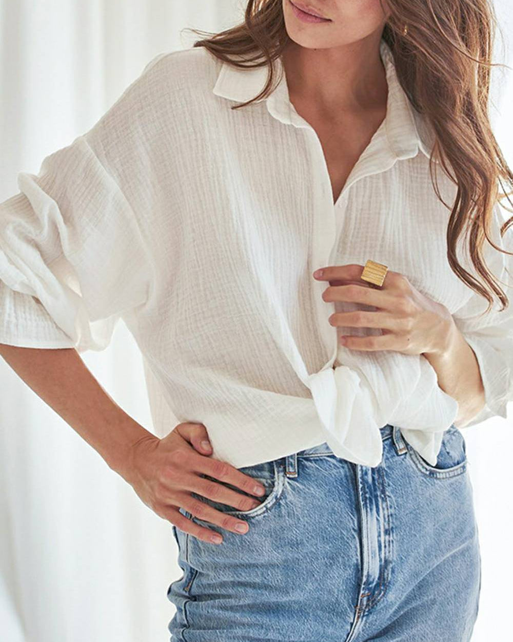 Women's shirt made of lightweight material with a loose fit