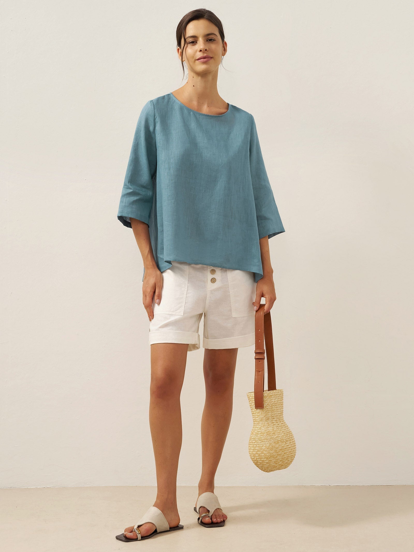 Evelyn | Comfortable Linen Top with Asymmetrical Hem and Round Neck