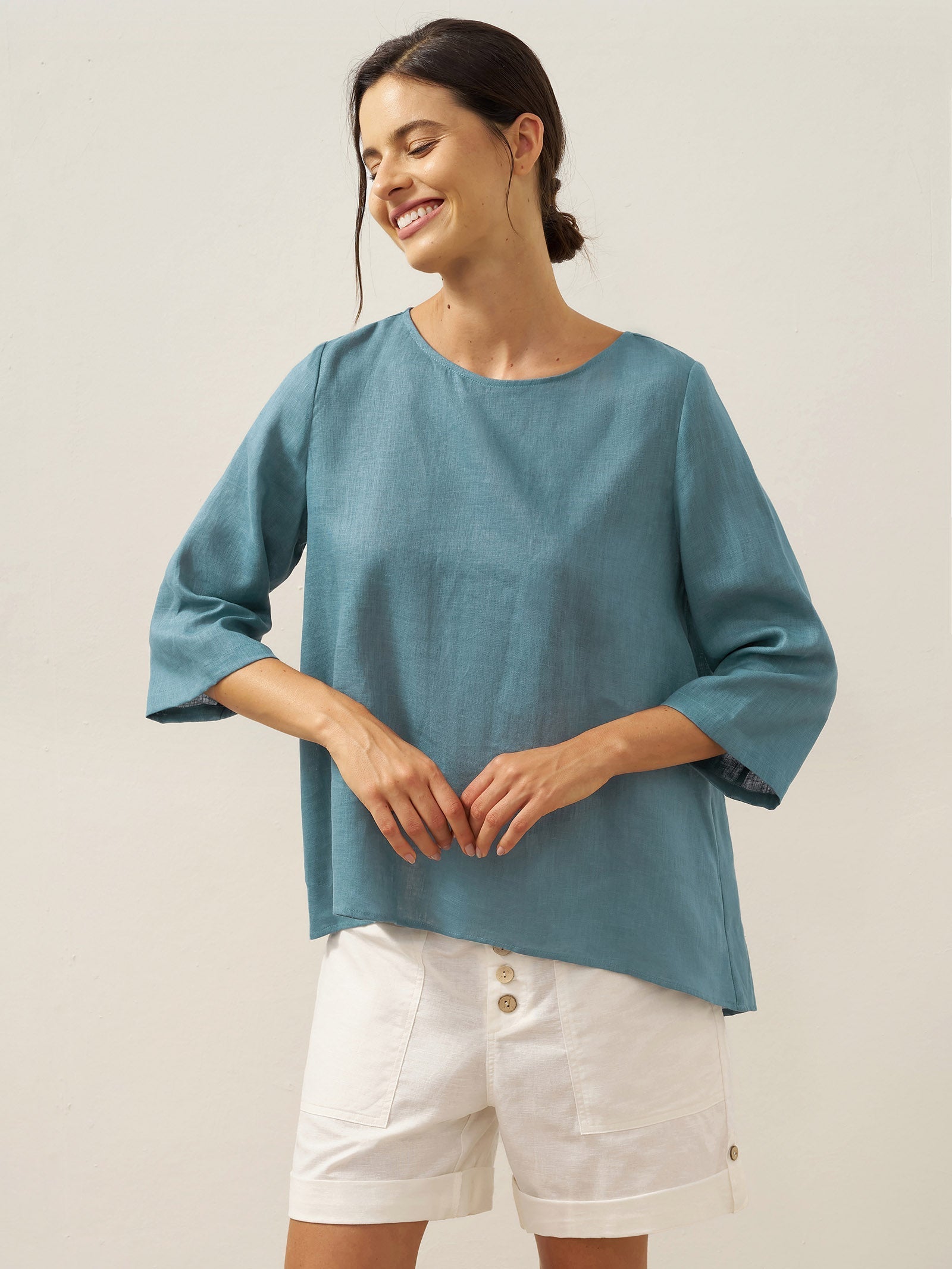 Evelyn | Comfortable Linen Top with Asymmetrical Hem and Round Neck