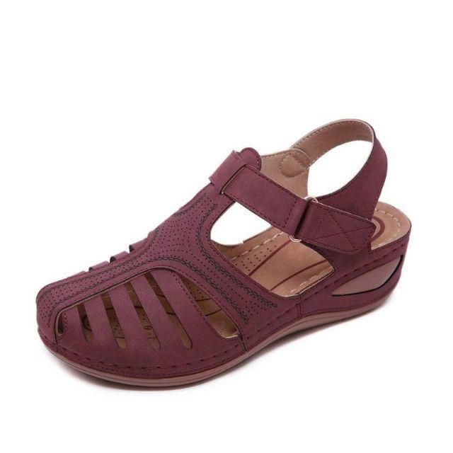 Women’s Comfort Sandals with Cut-Out Design and Adjustable Strap