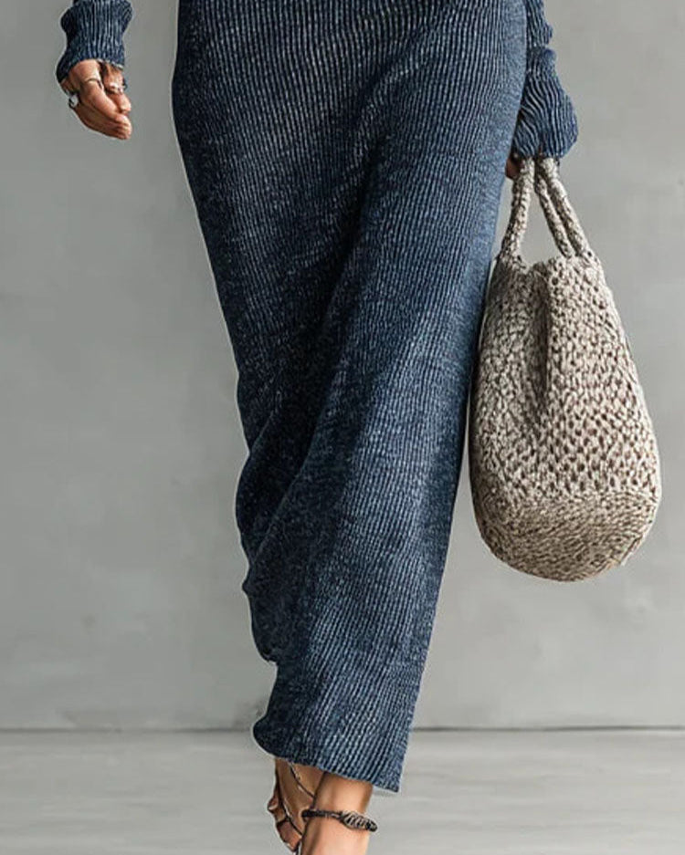 Fashionable Gray Maxi Dress with Long Sleeves and Retro Cut