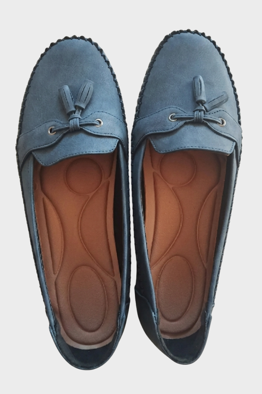 Nadine - Classic Loafers with Tassel Detail
