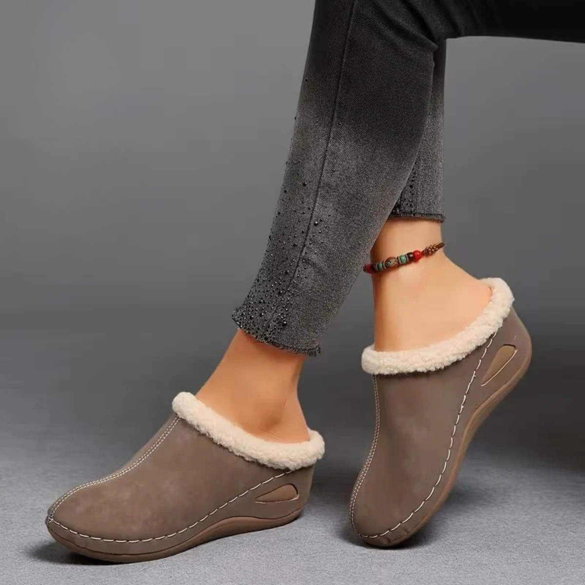 Cura | Women's Moccasins with Fleece Lining