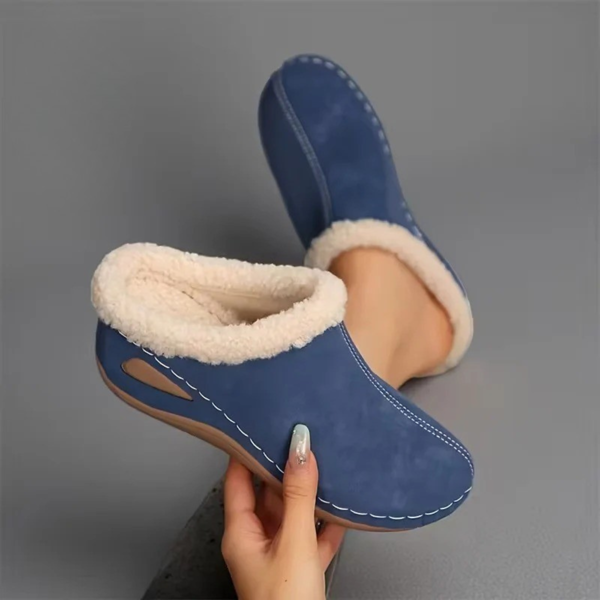Cura | Women's Moccasins with Fleece Lining