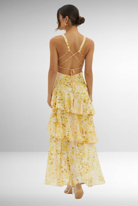 Women's maxi dress with a V-neck and ruffles