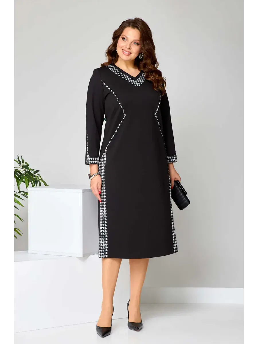 Women's midi dress | elegant with a V-neck