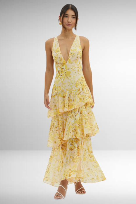 Women's maxi dress with a V-neck and ruffles