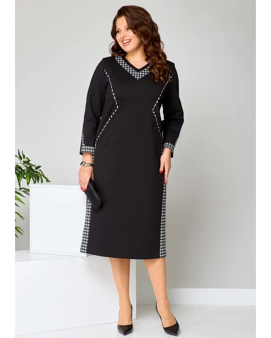 Women's midi dress | elegant with a V-neck