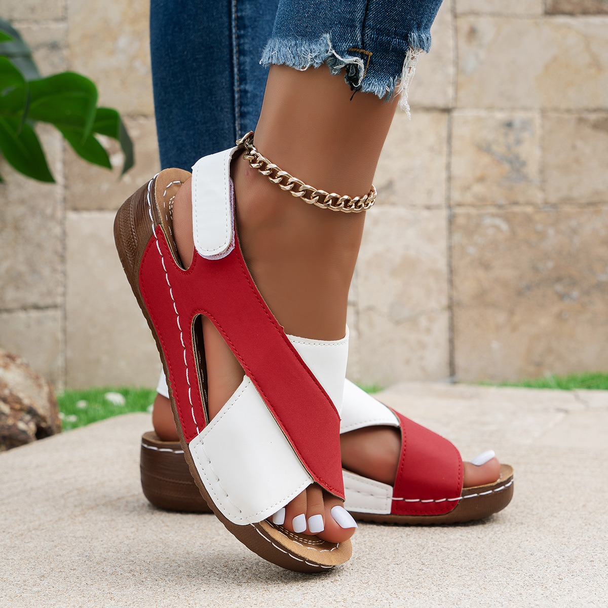 Women’s Comfortable Adjustable Strap Sandals