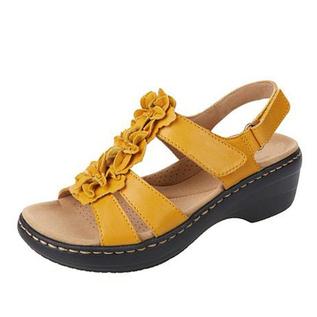 Women’s Wedge Sandals with Floral Strap and Open-Toe Design