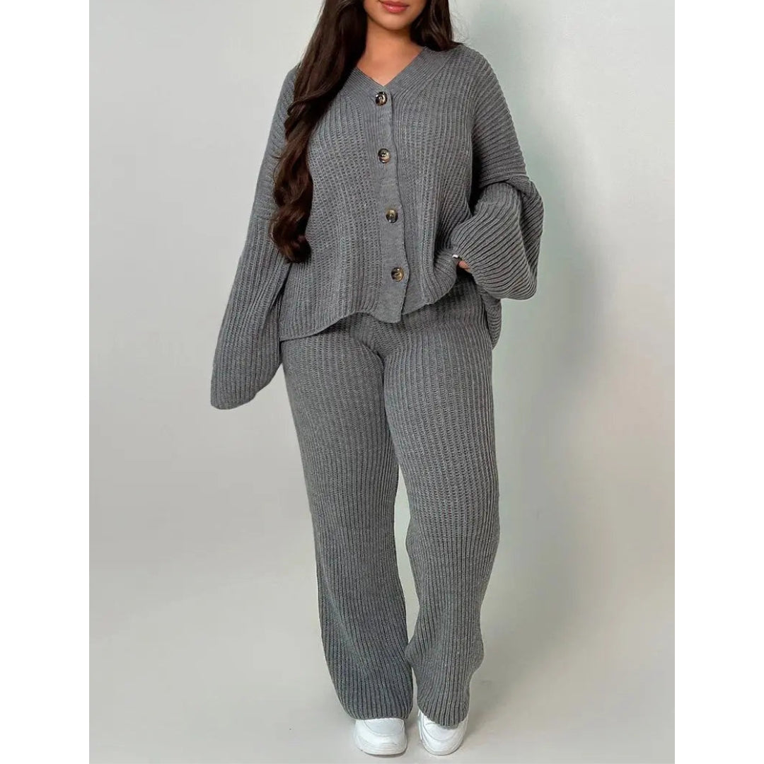 Noortje - Stylish Knit Set