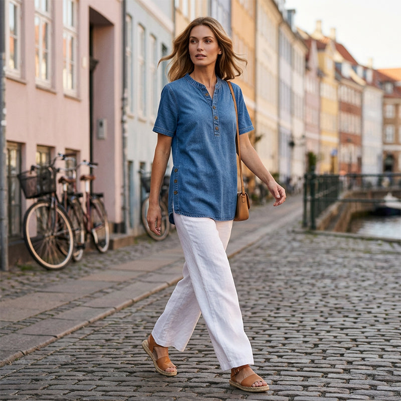Lightweight Denim Tunic for Women with Short Sleeves and Decorative Buttons