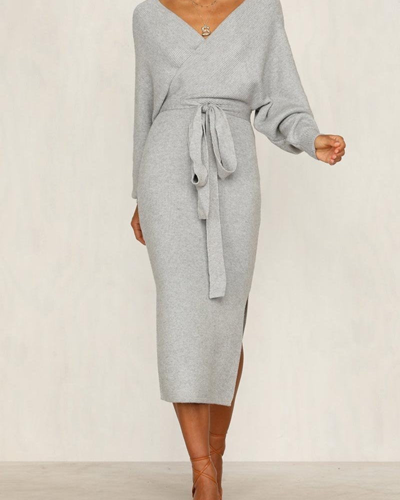Laika | Knit Dress with V-Neck and Tie Belt