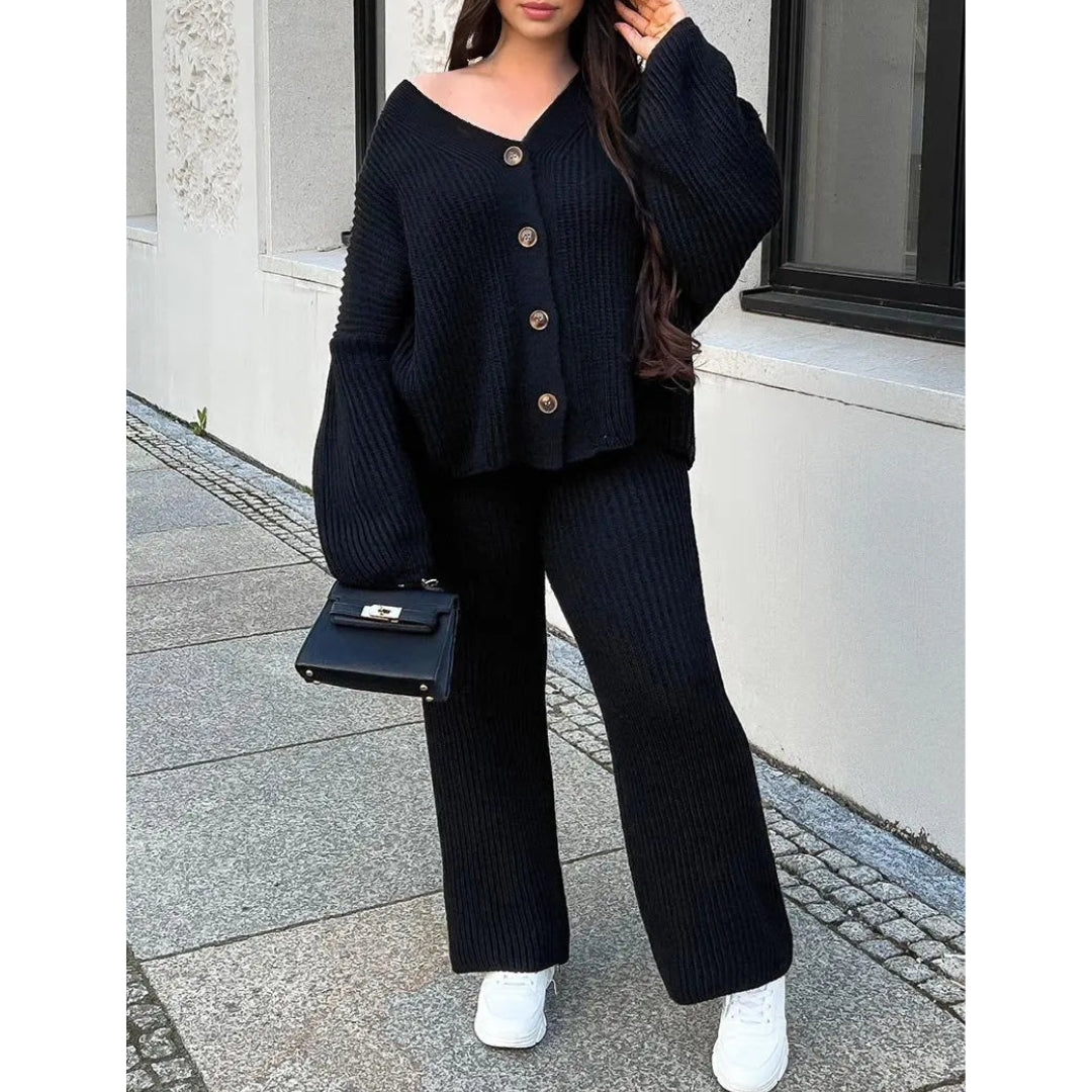 Noortje - Stylish Knit Set