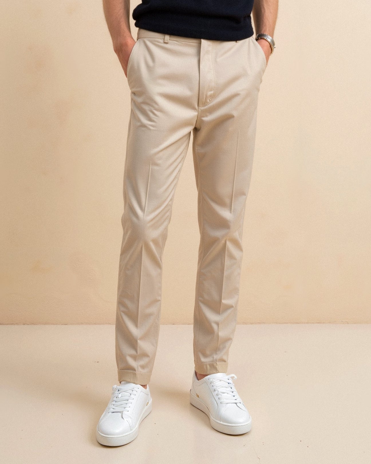 Stylish Sneakers for Men – Timeless White & Ideal for Any Casual Occasion.