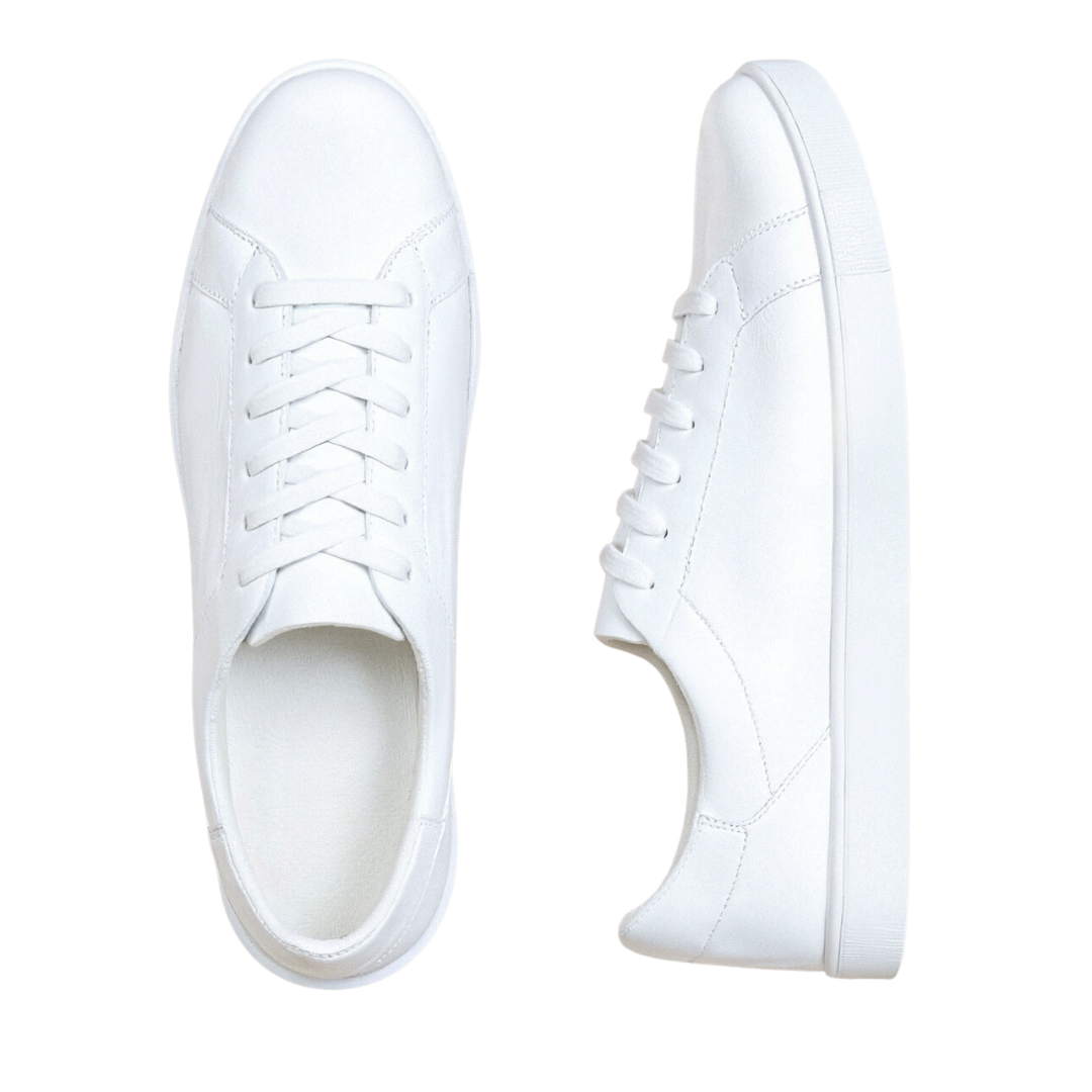 Stylish Sneakers for Men – Timeless White & Ideal for Any Casual Occasion.
