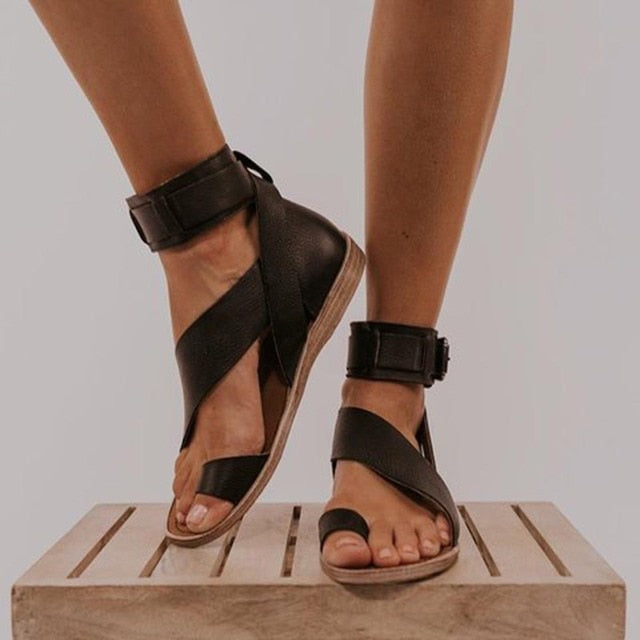 Women’s Flat Sandals with Adjustable Ankle Strap