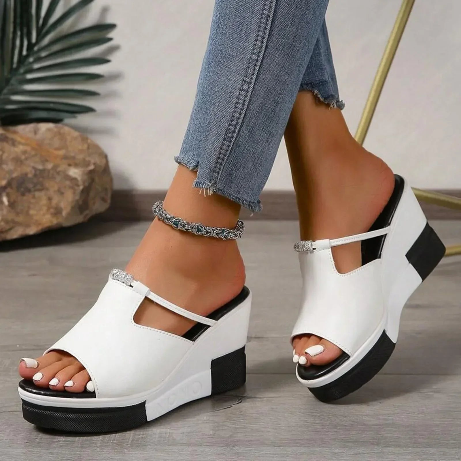 Women’s Open-Toe Platform Wedge Sandals