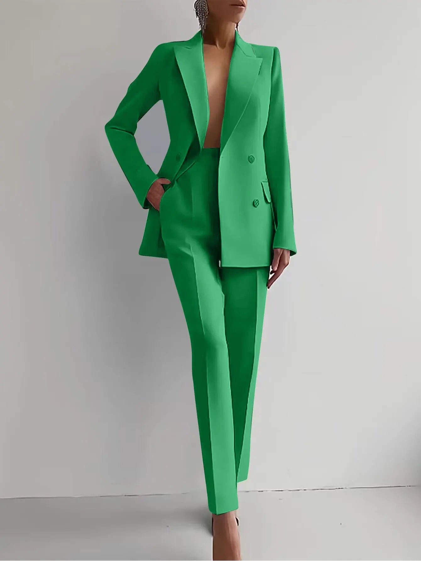 Women’s Elegant Two-Piece Blazer Suit Set