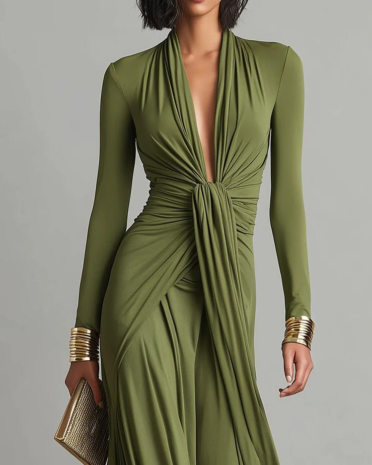 Maxie | Glamorous maxi dress with a deep V-neckline and pleating