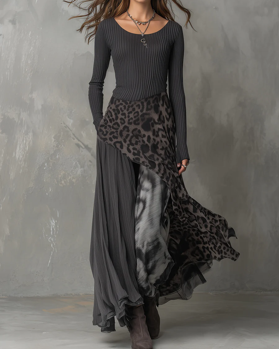 Gami | Fitted maxi dress with structured straps and leopard bottom