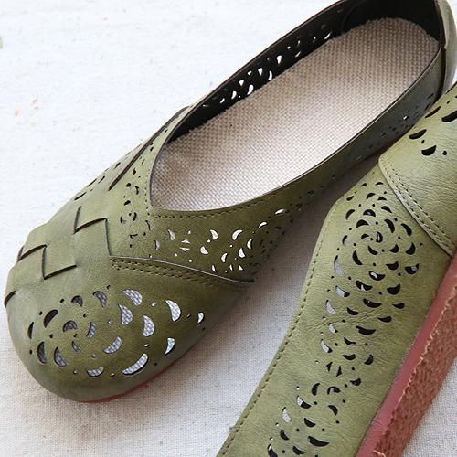 Women’s Perforated Flat Shoes with Slip-On Design