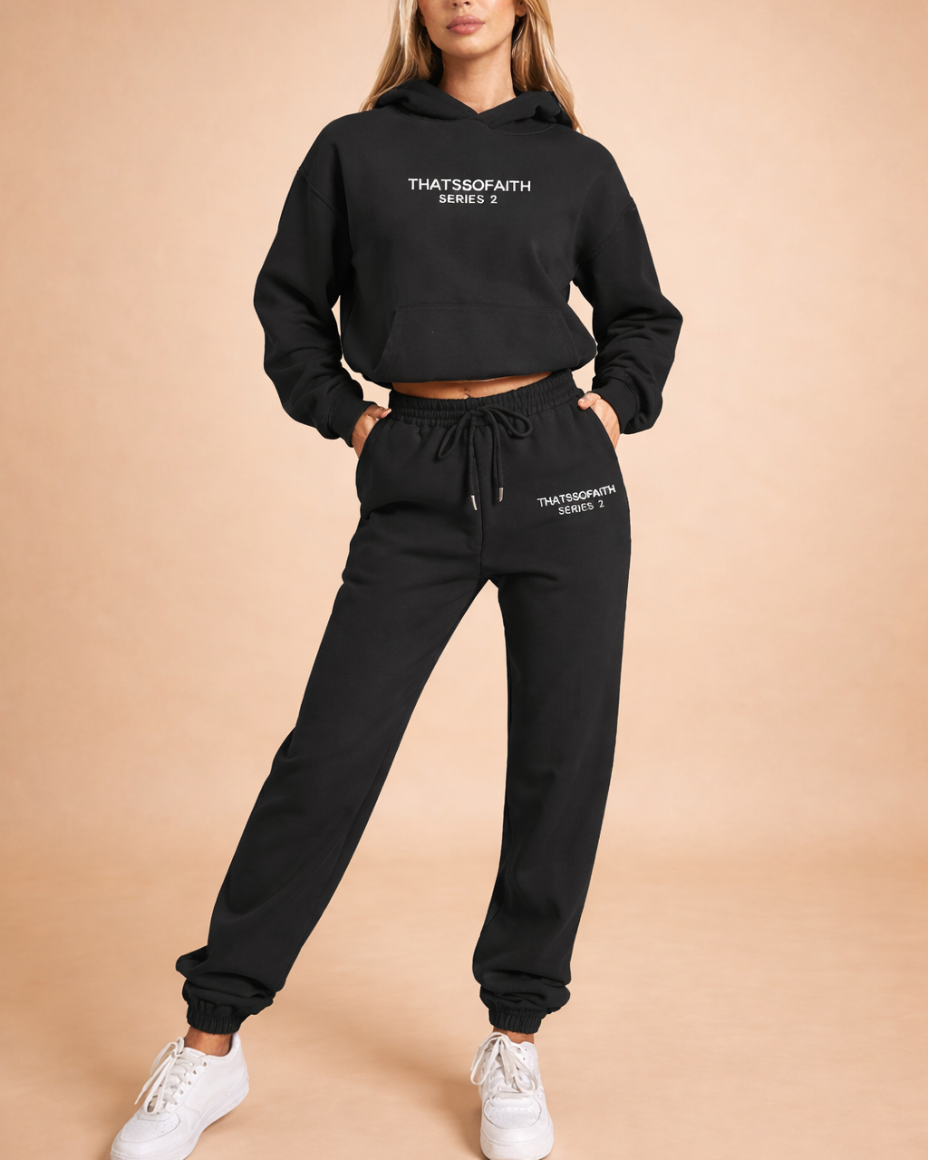 Women's Complete Tracksuit | with Short Sweatshirt and Pants