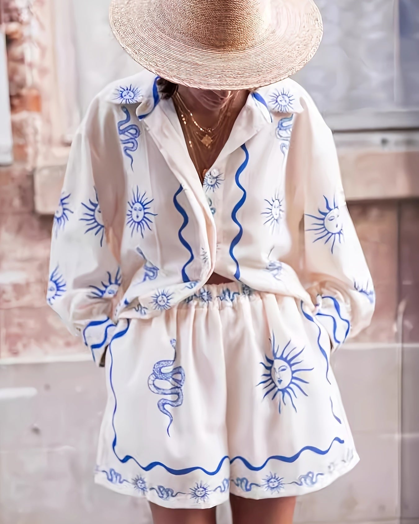 Women's Complete Set: Shirt and Shorts with Print and Elastic Waist