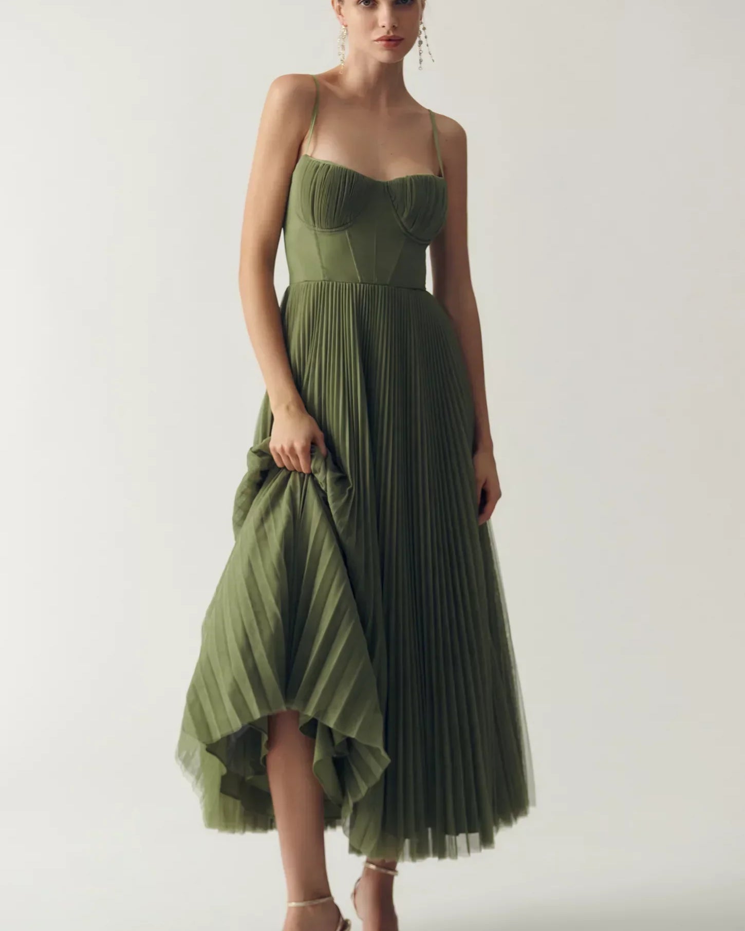 Nala | elegant dress with open back