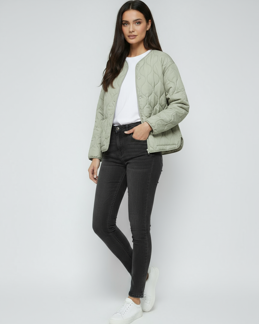 Women's Quilted Jacket | Lightweight Short Jacket with Pockets