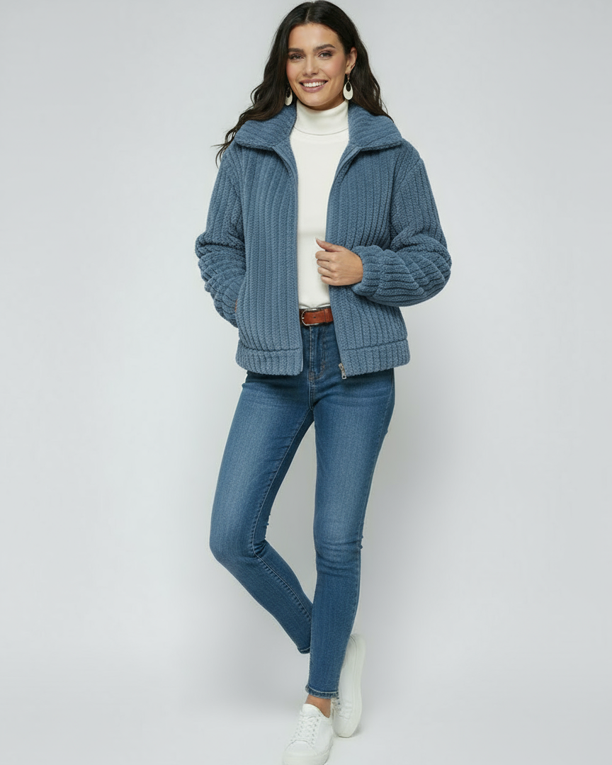 Women's Jacket | Soft Short Jacket with Fur and Zipper