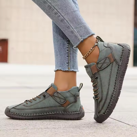 Men's Sports Shoes with Laces | with Flexible Sole